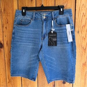 Tahari Emma Bermuda Women’s Denim Shorts NWT